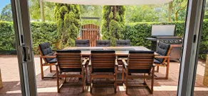 4 Bedrooms / 3 Bathrooms - Prime Location in Town! - Image 3