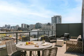 City View 2 Bedrm Apt, 2 Queens, Sofa Bed, Balcony - Image 2