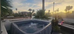3M PRIVATe Patio +Pool/Roofdeck/Suana/FREE Parking - Image 5