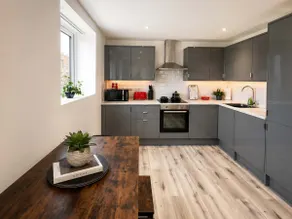 The Studios at Taylor’s Court | Spacious & Modern - Image 2