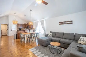 Coler Craftsman - Your home base in Bentonville! - Image 3