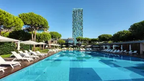 Sea View Apartment + Pool + Sauna + Parking Space - Image 2