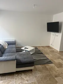 Cozy apartment with private Jacuzzi - Image 5