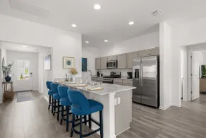 Luxe 3BR | Walk to Eastport & Saluki | Golf Cart - Image 2