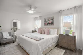Luxe 3BR | Walk to Eastport & Saluki | Golf Cart - Image 3