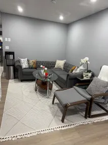 Lakeside Family Guest Suite - Image 2