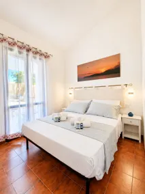 VILLA Matilde | 500 m² Garden, 5 min from the BEACH - Image 4