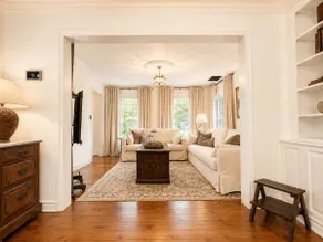 The White Haus - Image 3