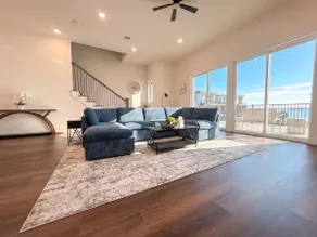 New Modern Lakeview Townhome | Near NASA & Kemah - Image 2