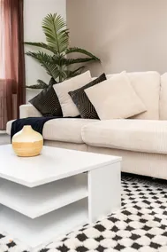 Perfect Booking Private Garden & Large Parking - Image 2