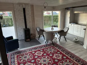 Private garden house with large terrace & garden - Image 2