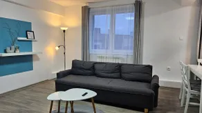 Hey! Central Apartment - Image 4