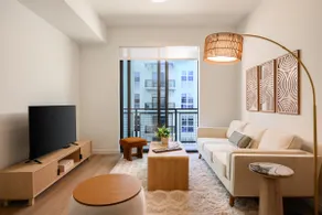 New Boutique Hotel | Rooftop Pool + Gym | Sense28 - Image 2