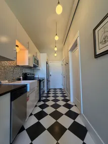 Stylish South Main Studio | Steps to River/Dining - Image 4