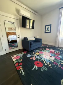 Stylish South Main Studio | Steps to River/Dining - Image 3