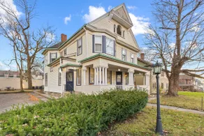 The Duchess Guest House, Walk to Downtown - Image 2