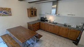 Apartment within the ramparts of Ruoms - Image 3