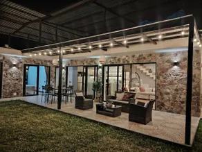 Pedregal house in the countryside, swimming pool, lagoon, and sun - Image 2