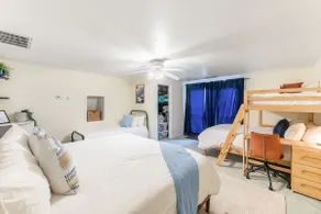 Private 1BR Guesthouse Close to DT Auburn - Image 4