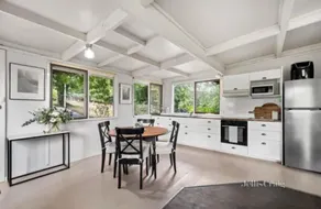 Yarra Valley Cottage - Image 5