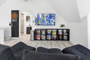 Brand New 8 BR Double Unit House near Downtown - Image 5