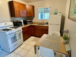 Private Apartment - Image 4