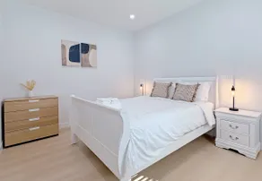 104#2 · Modern 1BR Apt | Free Parking + High-Speed - Image 2
