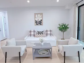 104#2 · Modern 1BR Apt | Free Parking + High-Speed - Image 5