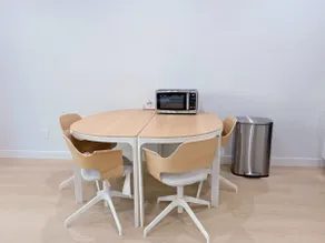 104#2 · Modern 1BR Apt | Free Parking + High-Speed - Image 4