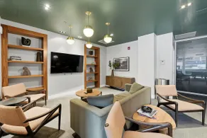 Plymouth Collection: 3BD 2BA with Gym & Rooftop - Image 5