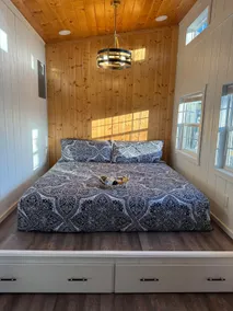 ”Freedom” Cabin 1 at Eagle Hollow! - Image 4