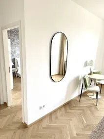Sunny Airbnb near U3 - Image 5