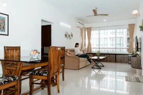 Luxury Escape by the Coast | 5 Min Walk to Beach - Image 4