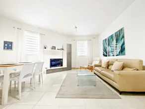Hilltop Hideaway - Image 2