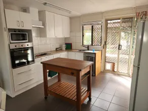 The Honkeynut Guest House - Image 5