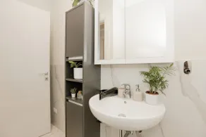 NEW [10 min train Lucca] AC WIFI *Easy Parking* - Image 4