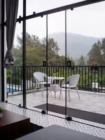 Modern 1BHK Cottage in Yercaud with Pool Access - Image 3