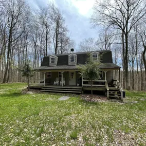 Bear’s Hide-a-Way - Image 2