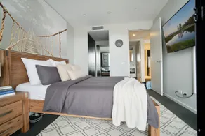 Prestige Waterfront Apartment in Kingston, ACT - Image 3