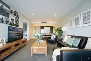 Prestige Waterfront Apartment in Kingston, ACT - Image 2
