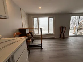 Beautiful Waterfront Apartment Quispamsis, NB - Image 4
