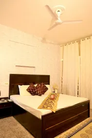 Parkside Cove (Peaceful relax 1BHK terrace garden) - Image 4