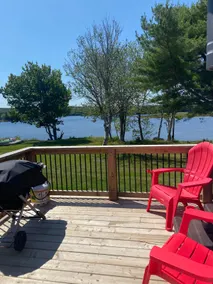 Waterfront Escape 2Bd Chalet HotTub/Firepit/Kayak - Image 3