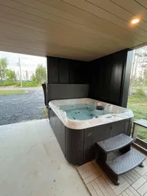 Spa & Nature - Peribonka River Chalet - Image 2