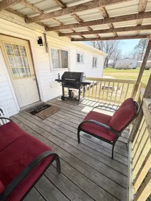 Perfect Location! 3BR Home Near the Park - Image 5