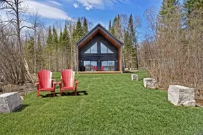 Family-Friendly Lakeside Cottage | Kayaks & Canoe - Image 2