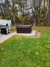 NEW! NH Getaway l HOT TUB l NearWhiteMountain - Image 2