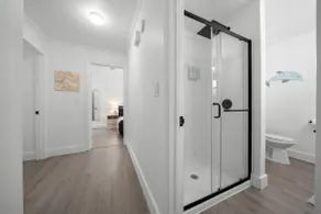 Modernized 3BR Pool Home near downtown, i75, & WEC - Image 3