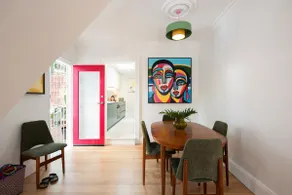 Stylish Inner-City Terrace Charming Darlington - Image 3