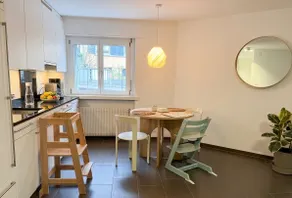 Central apartment (45sqm) with private parking - Image 4